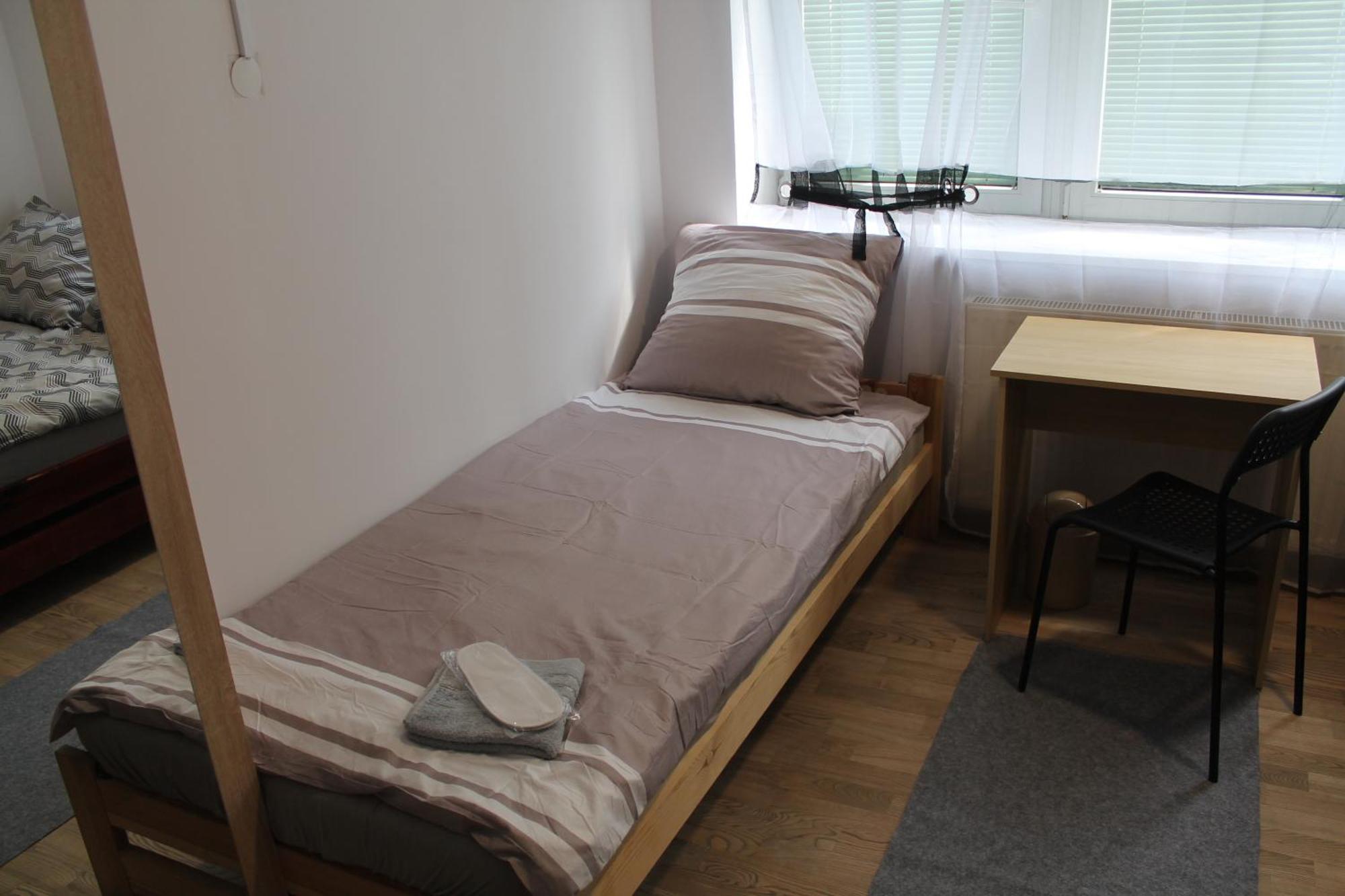 ורשה Saska Ochota Forest Guest House מראה חיצוני תמונה